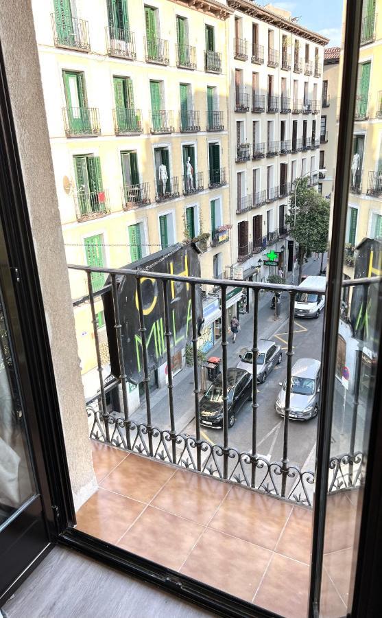 Hotel Casa De Huespedes Mi Lla Madrid Exterior foto